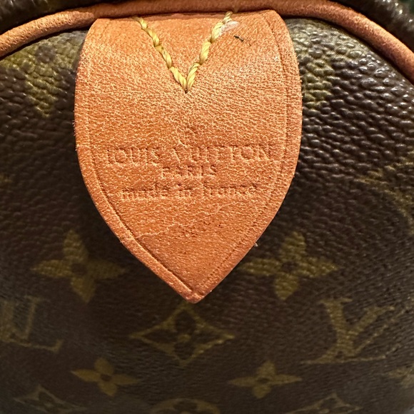 Authentic Louis Vuitton Speedy 30 - Picture 6 of 9
